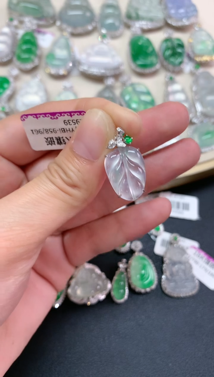 【闪购商品】翡翠吊坠(不含链)18K金镶嵌W197|3980