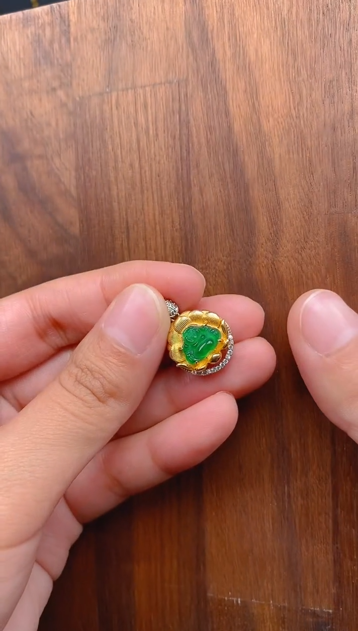 【闪购商品】翡翠吊坠(不含链)银S925镶嵌佛公