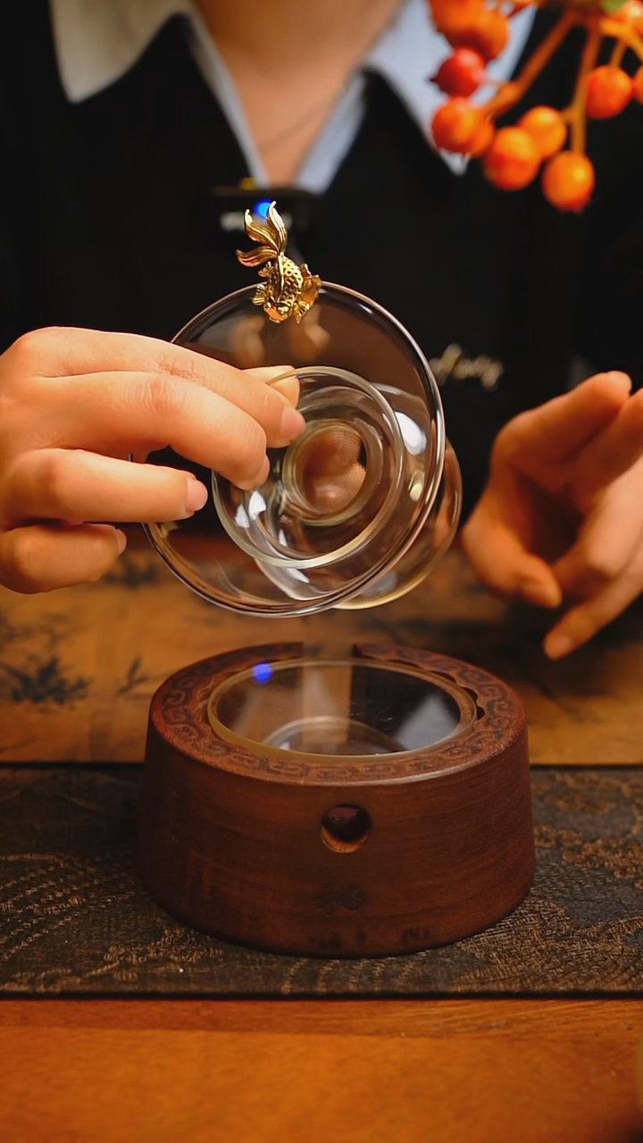 【闪购商品】禾器 金鱼茶漏 金标
