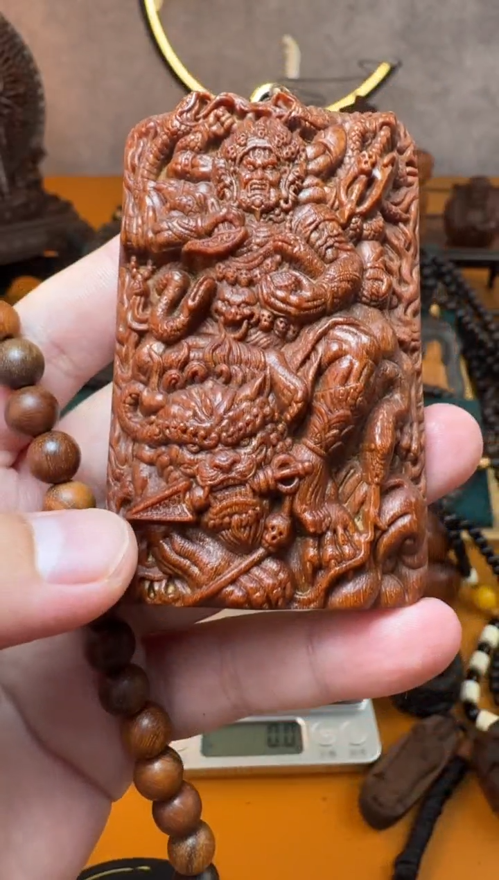 贡木吊坠《巴布亚贡木》新品血月星空六臂大黑天