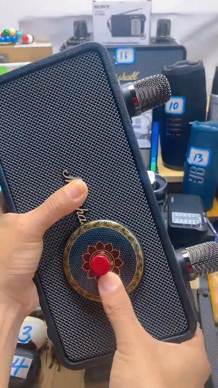瓷片闪购商品 如图所示