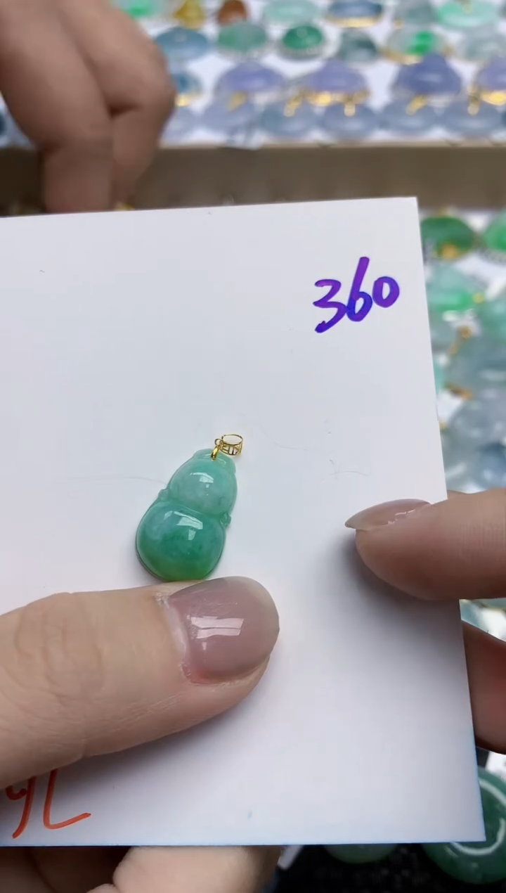 【闪购商品】翡翠颈饰18K金镶嵌多样性发其一