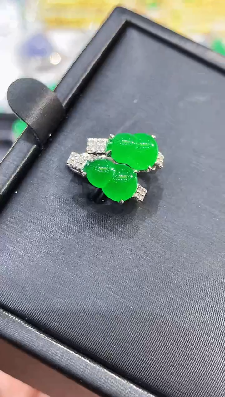 翡翠18K金镶嵌耳饰CM多样性发其一