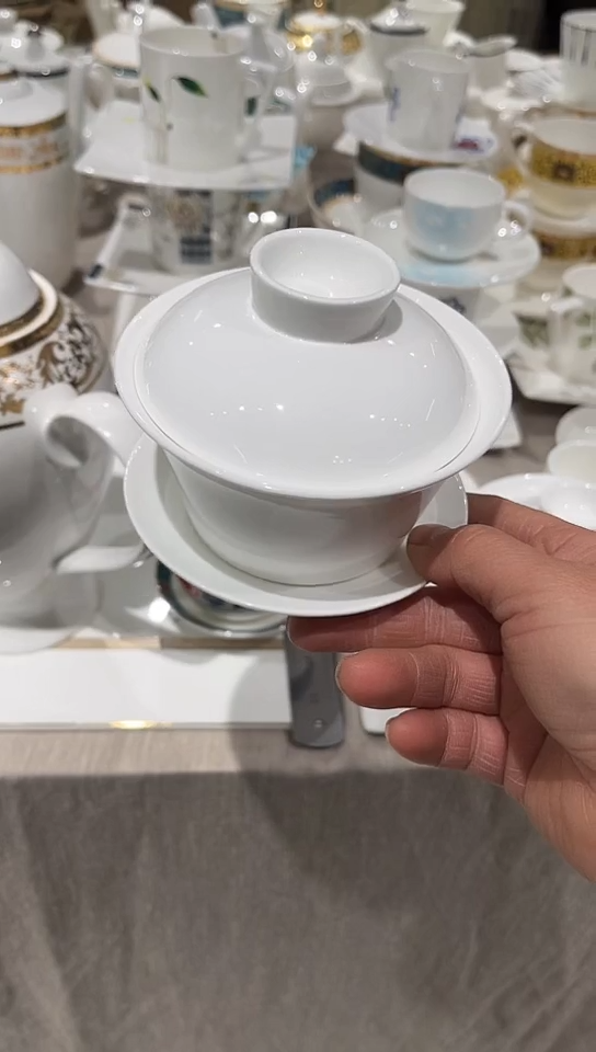 骨瓷白瓷三件盖碗