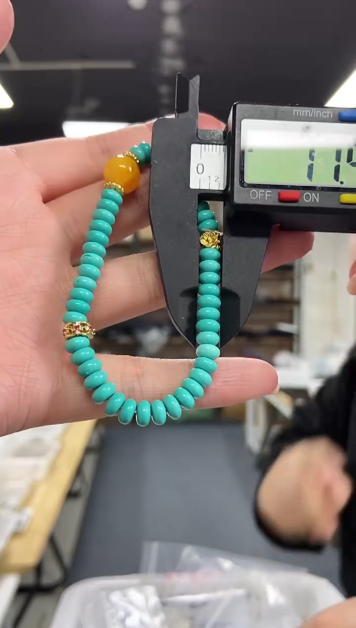 【闪购商品】蜜蜡裸石未镶嵌多样性发其一颜色微差