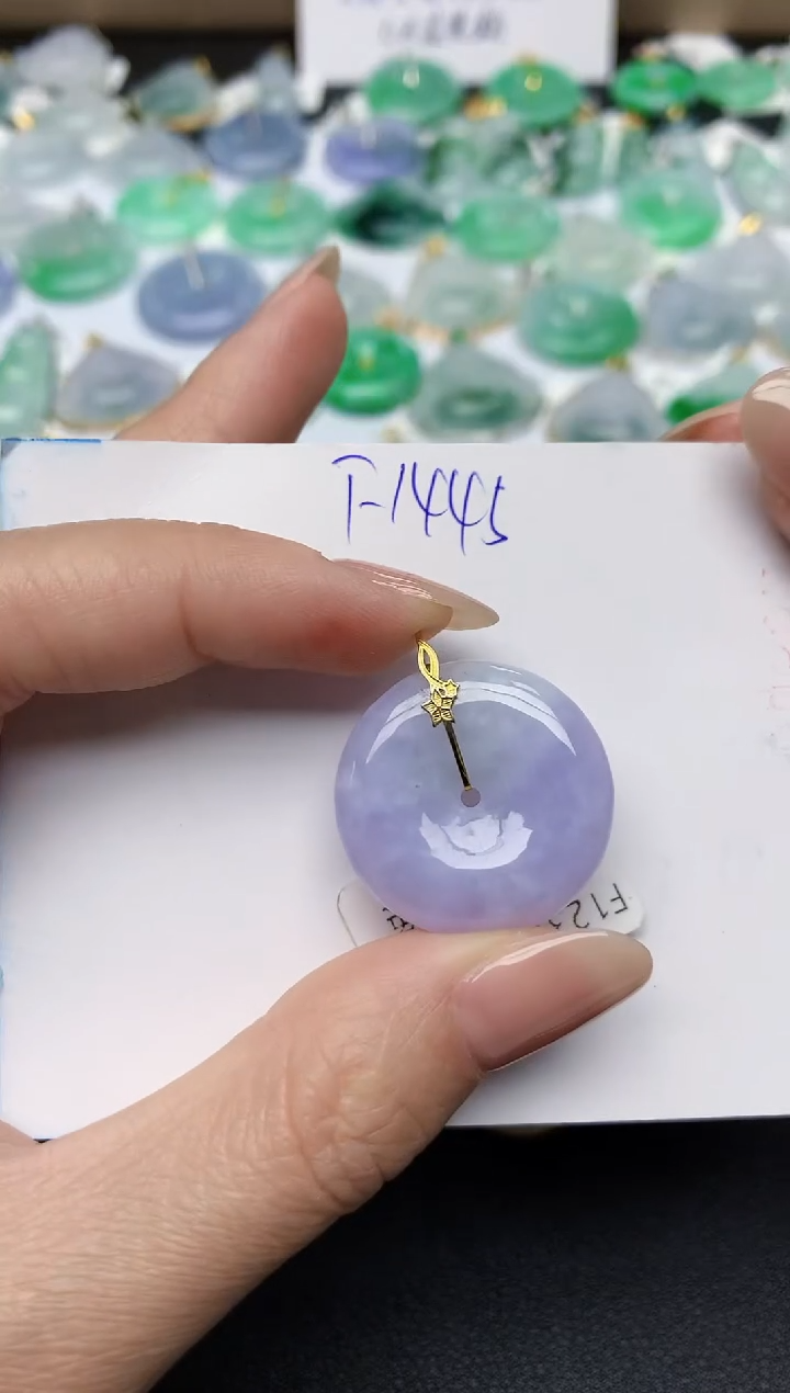 颈饰18K金镶嵌翡翠天然缅甸A货翡翠百元以上9元证书费自理