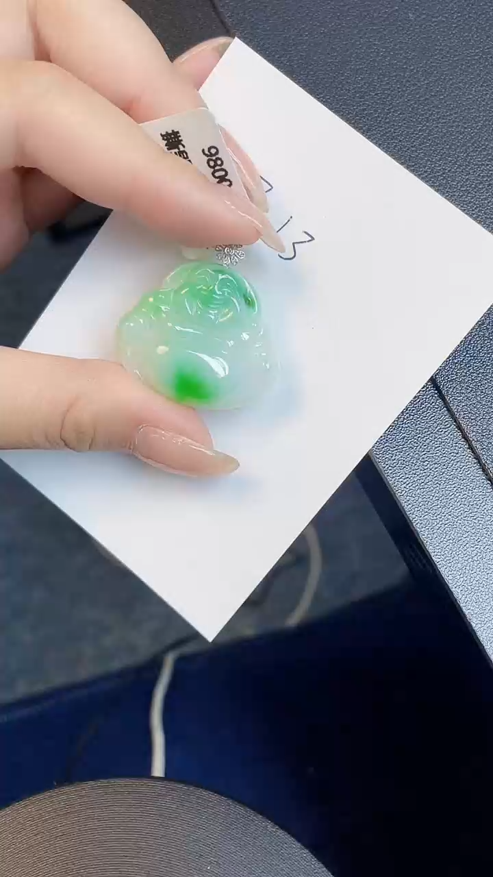 【闪购商品】翡翠颈饰18K金镶嵌00000000