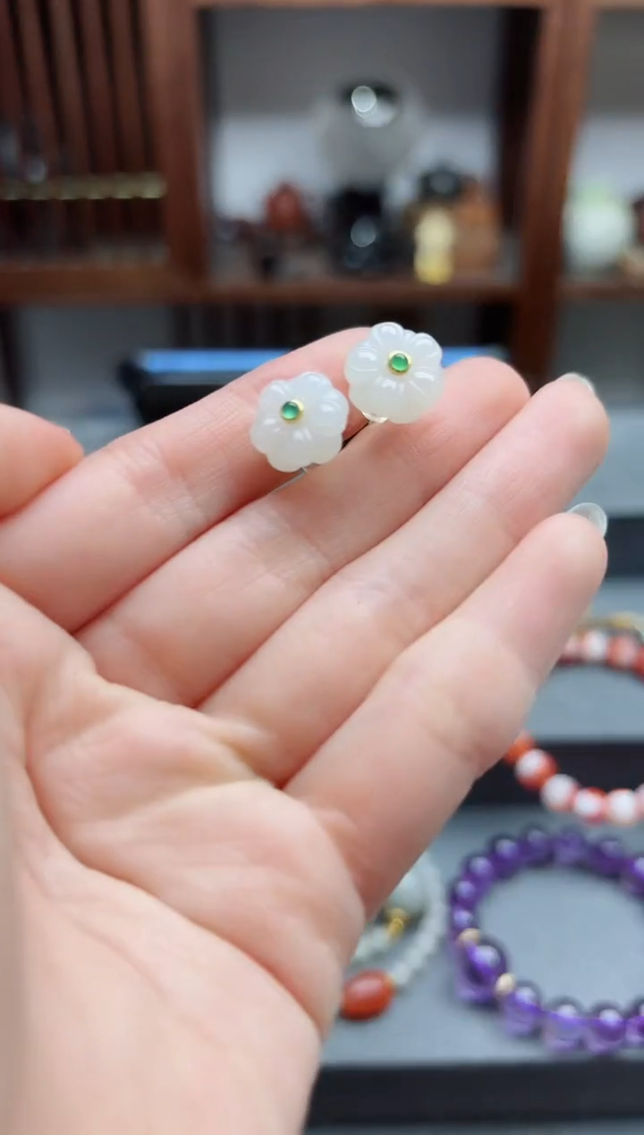 【闪购商品】和田玉耳钉18K金镶嵌18k金白玉耳钉 XZYW