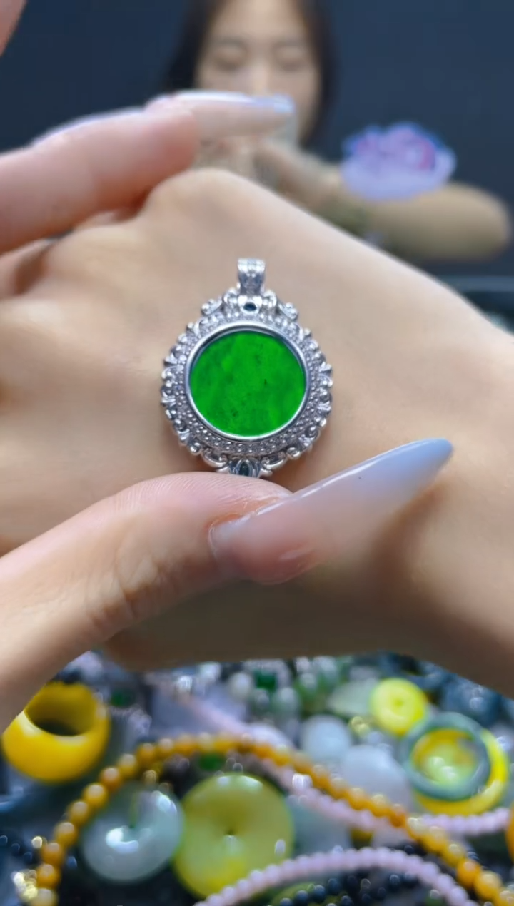 翡翠未镶嵌颈饰/Y/翡翠A货，一件也是批发价