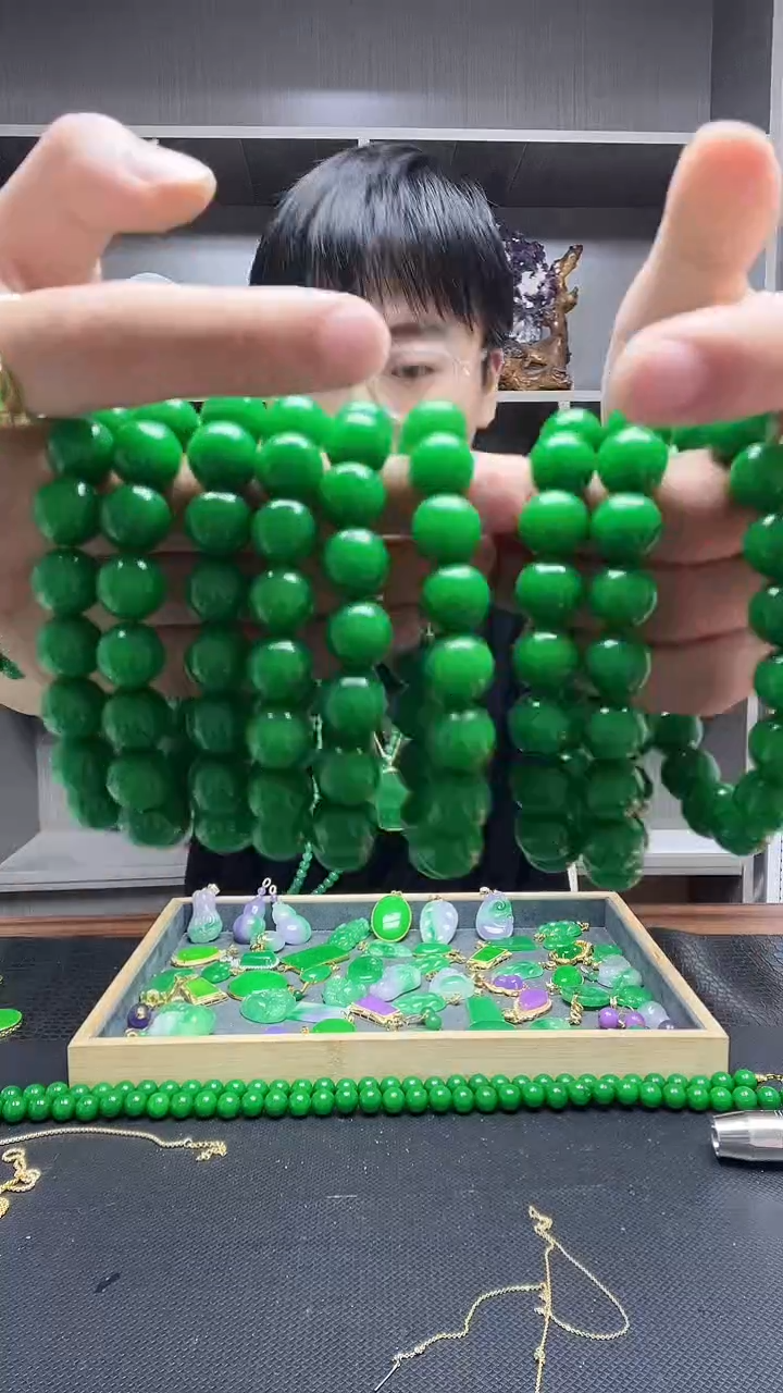 未镶嵌手链翡翠手链