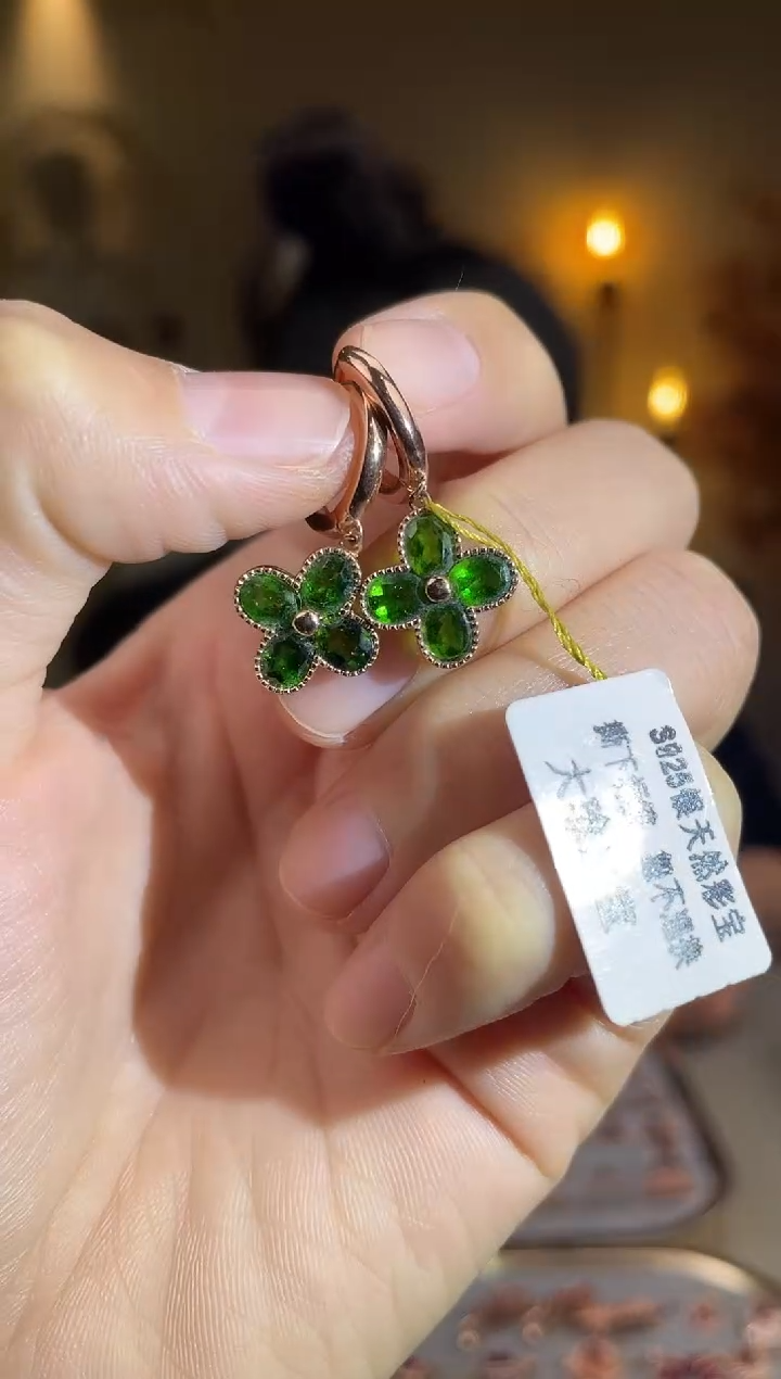 银S925镶嵌透辉石耳饰耳饰