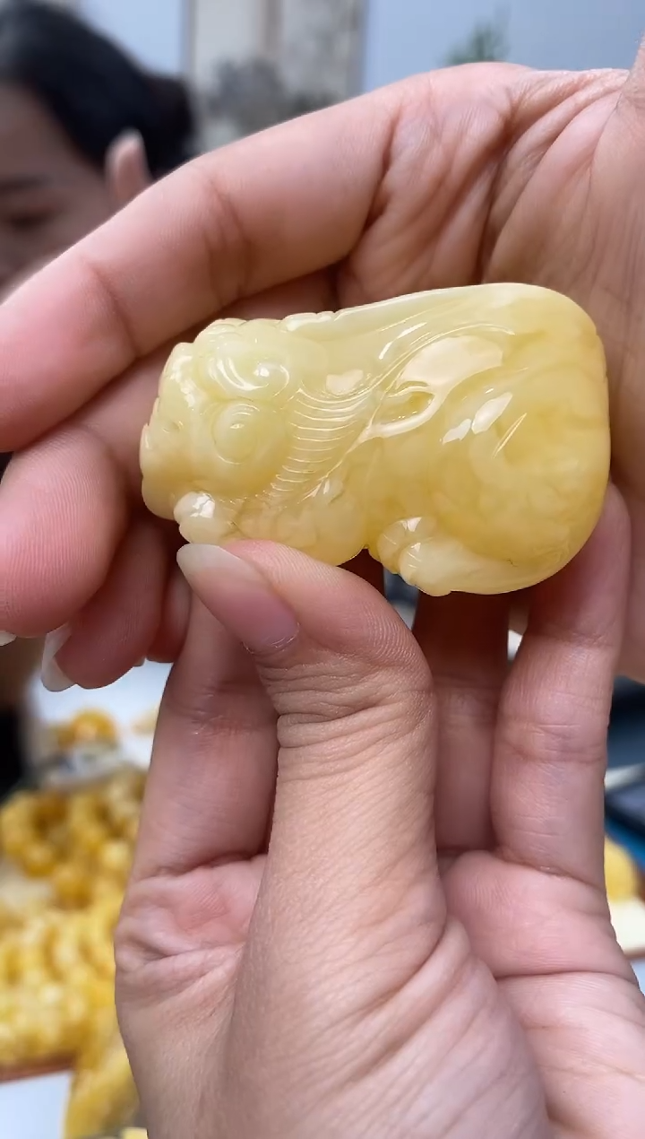 【闪购商品】琥珀裸石未镶嵌天然琥珀蜜蜡貔貅