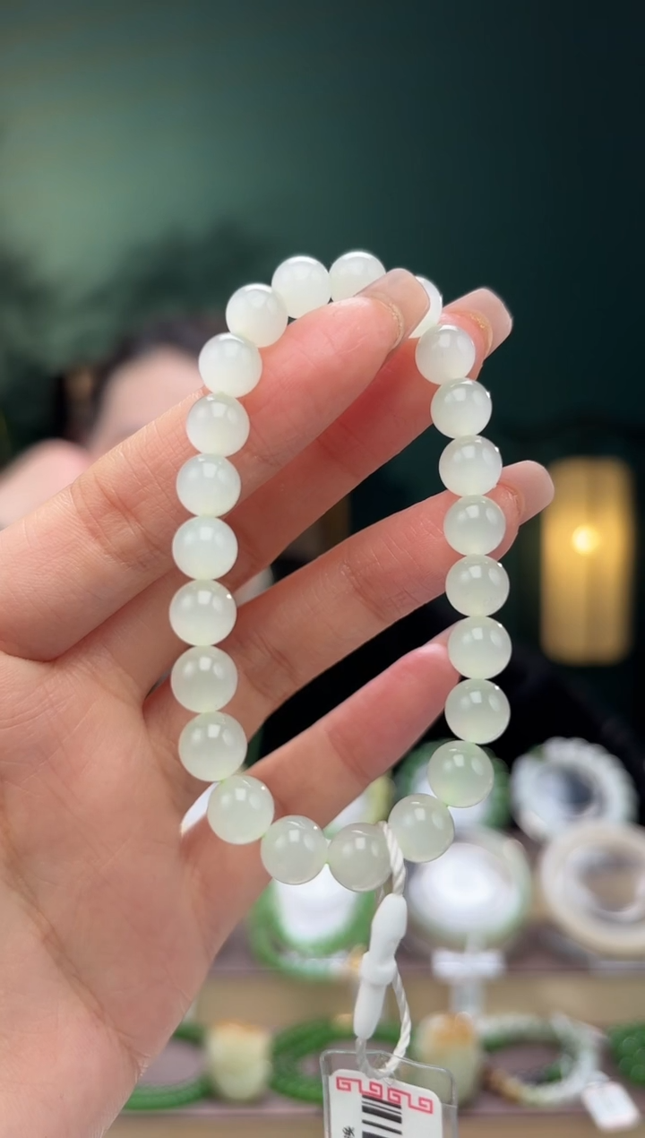 【闪购商品】和田玉手串未镶嵌卡8手串