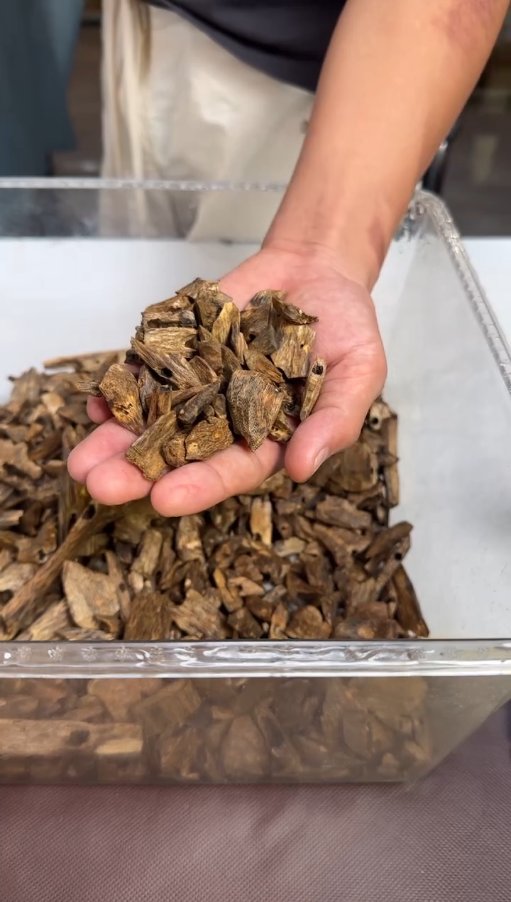 沉香碎屑沉香窖藏款海南乌身圆叶块料50g+多样性发1