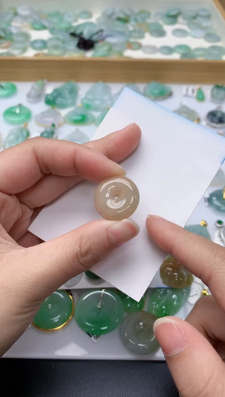 颈饰未镶嵌翡翠天然A货