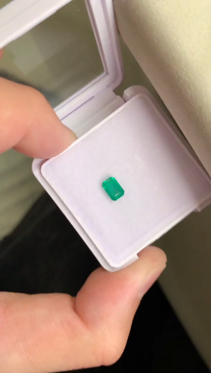 【闪购商品】祖母绿裸石未镶嵌0.6ct