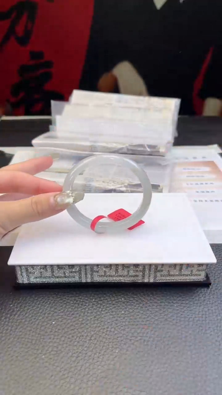 【闪购商品】翡翠手镯未镶嵌翡翠手镯4