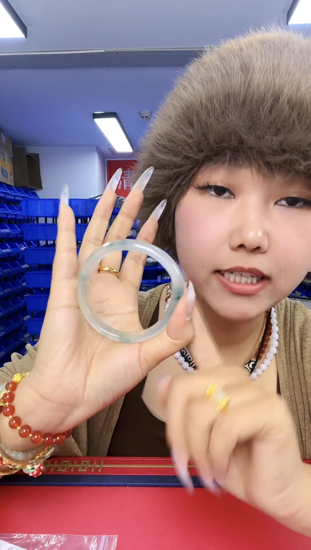 【闪购商品】石英质玉手镯未镶嵌玉石手镯