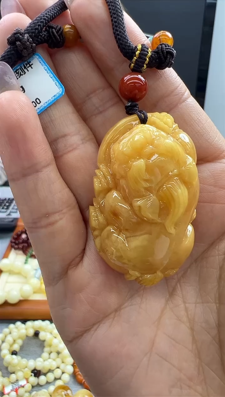 【闪购商品】琥珀颈饰未镶嵌149秒拍号