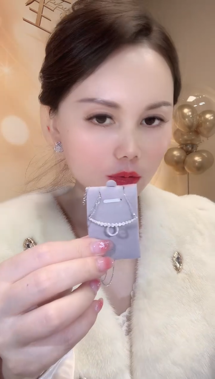 【闪购商品】钻石百搭链18K金镶嵌D15