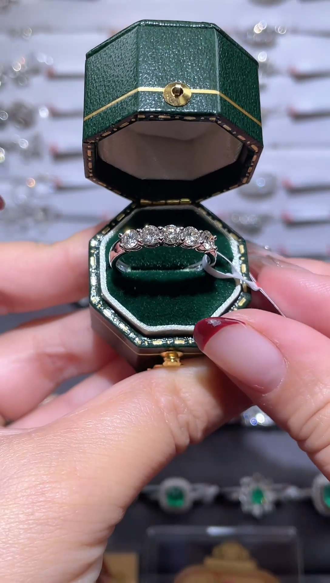 【闪购商品】钻石戒指/指环18K金镶嵌18K金镶嵌钻石戒指