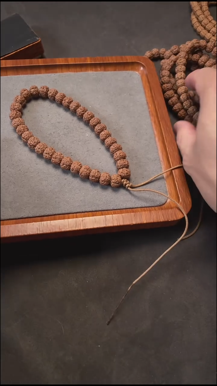 手串金刚菩提PX01原桩平细手持