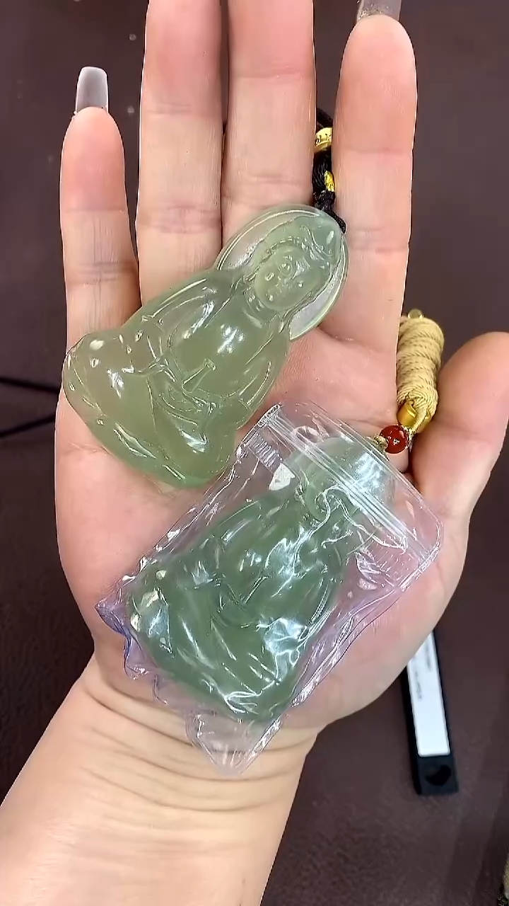 未镶嵌蛇纹石玉吊坠多样式发货随机发一