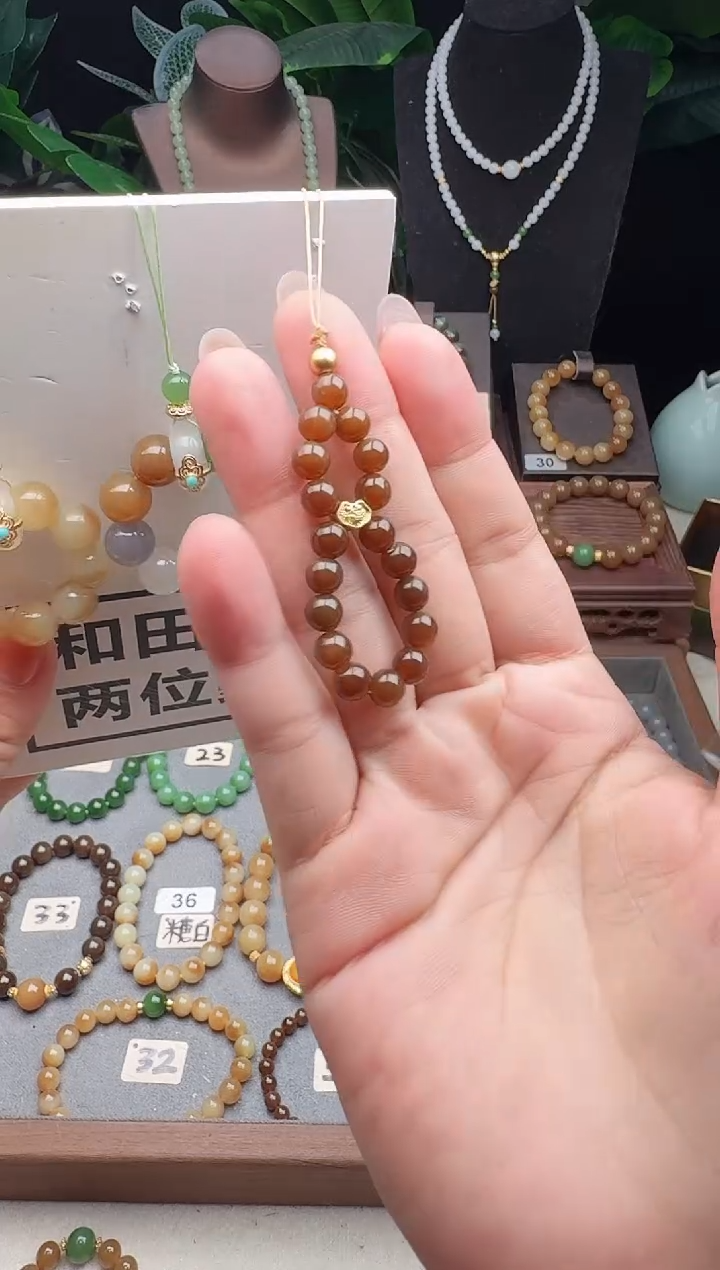 未镶嵌和田玉（糖玉）车挂6m新疆且末糖玉手机链