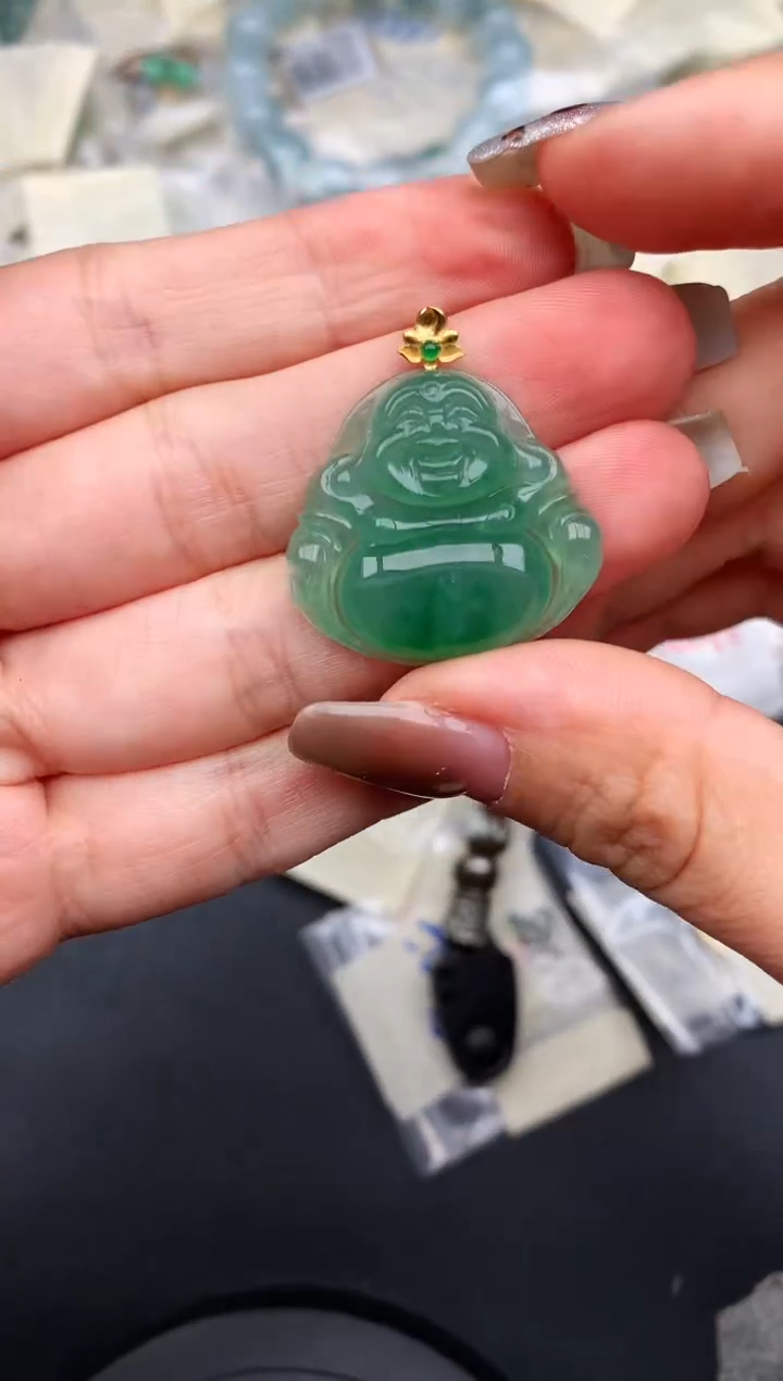 18K金镶嵌挂件翡翠—