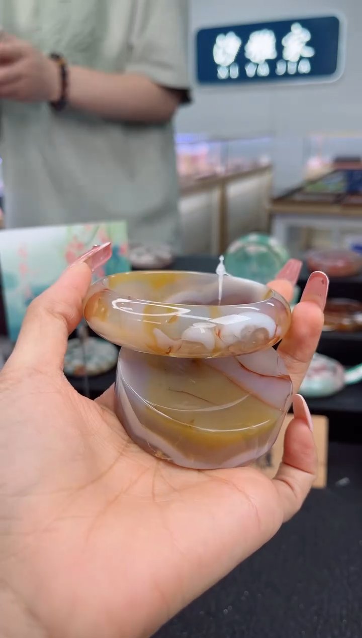 石英质玉手镯未镶嵌63圈口（赠品镯心）3681383