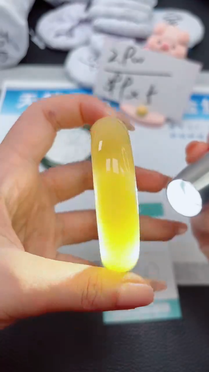 【闪购商品】石英质玉手镯未镶嵌363