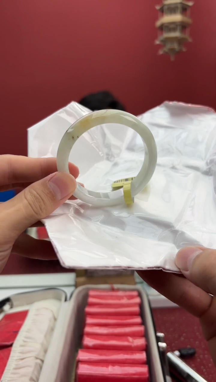 【闪购商品】翡翠手镯未镶嵌3手镯