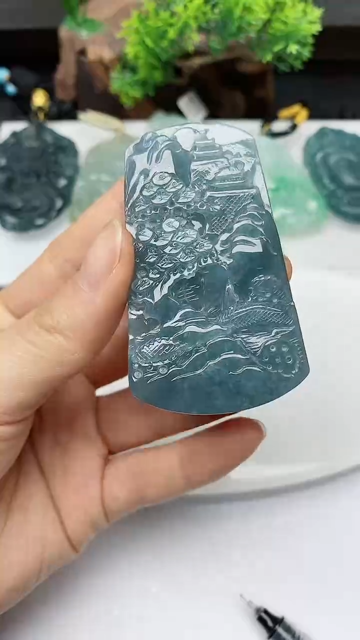 【闪购商品】翡翠颈饰未镶嵌