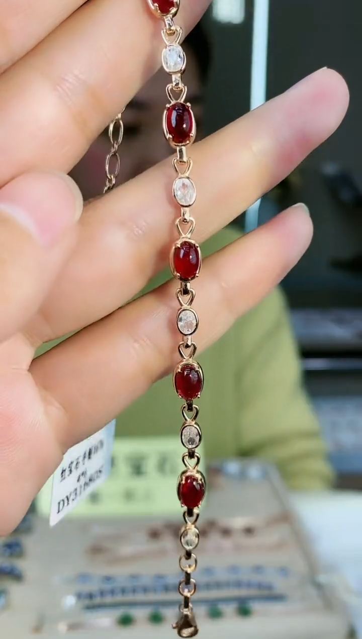 【闪购商品】红宝石手链银S925镶嵌手链