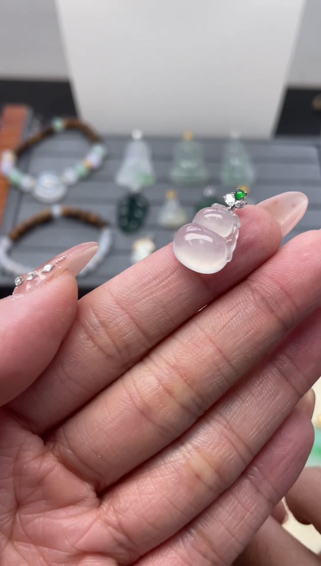 颈饰18K金镶嵌翡翠（22号链接）纯天然A货缅甸翡翠福豆吊坠