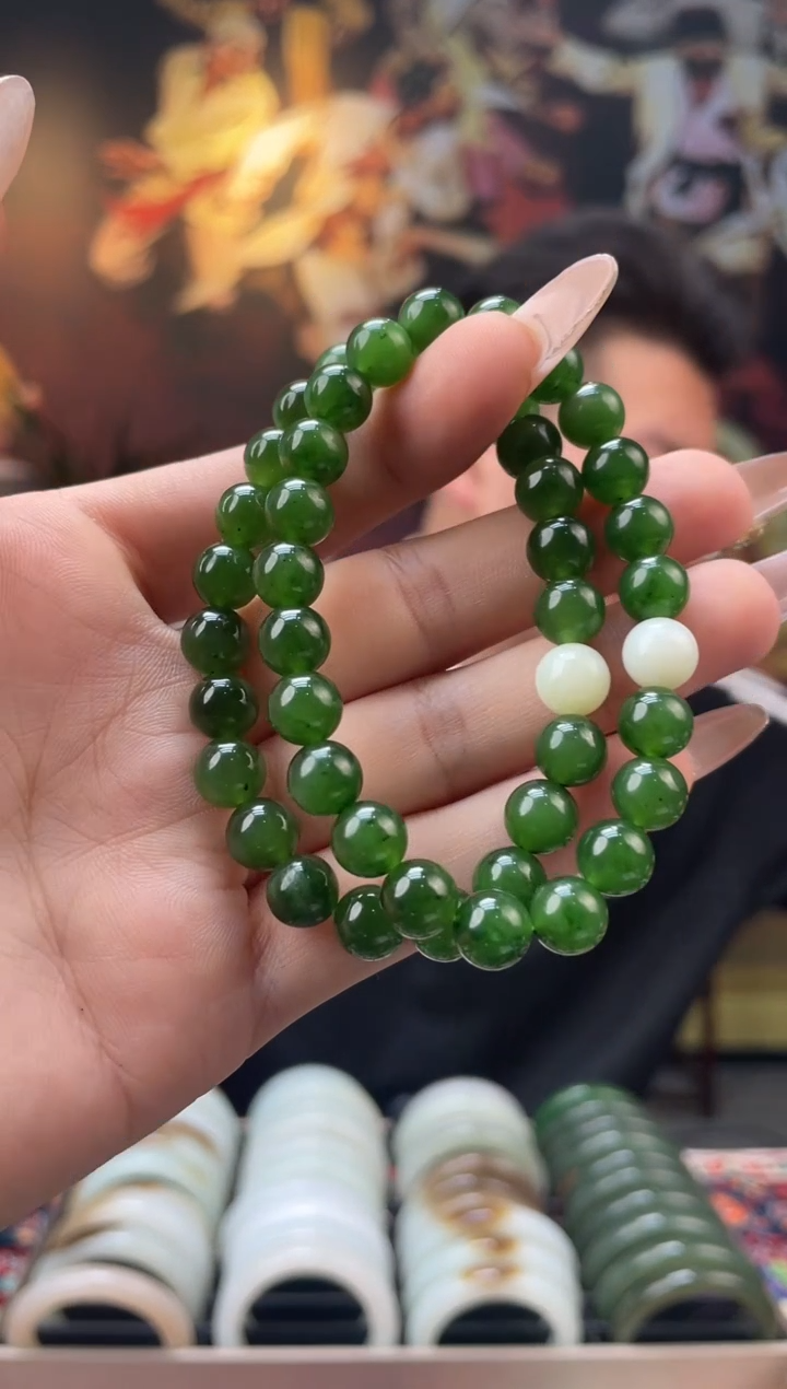【闪购商品】和田玉手链未镶嵌碧玉卡7-8手串多样性发一条