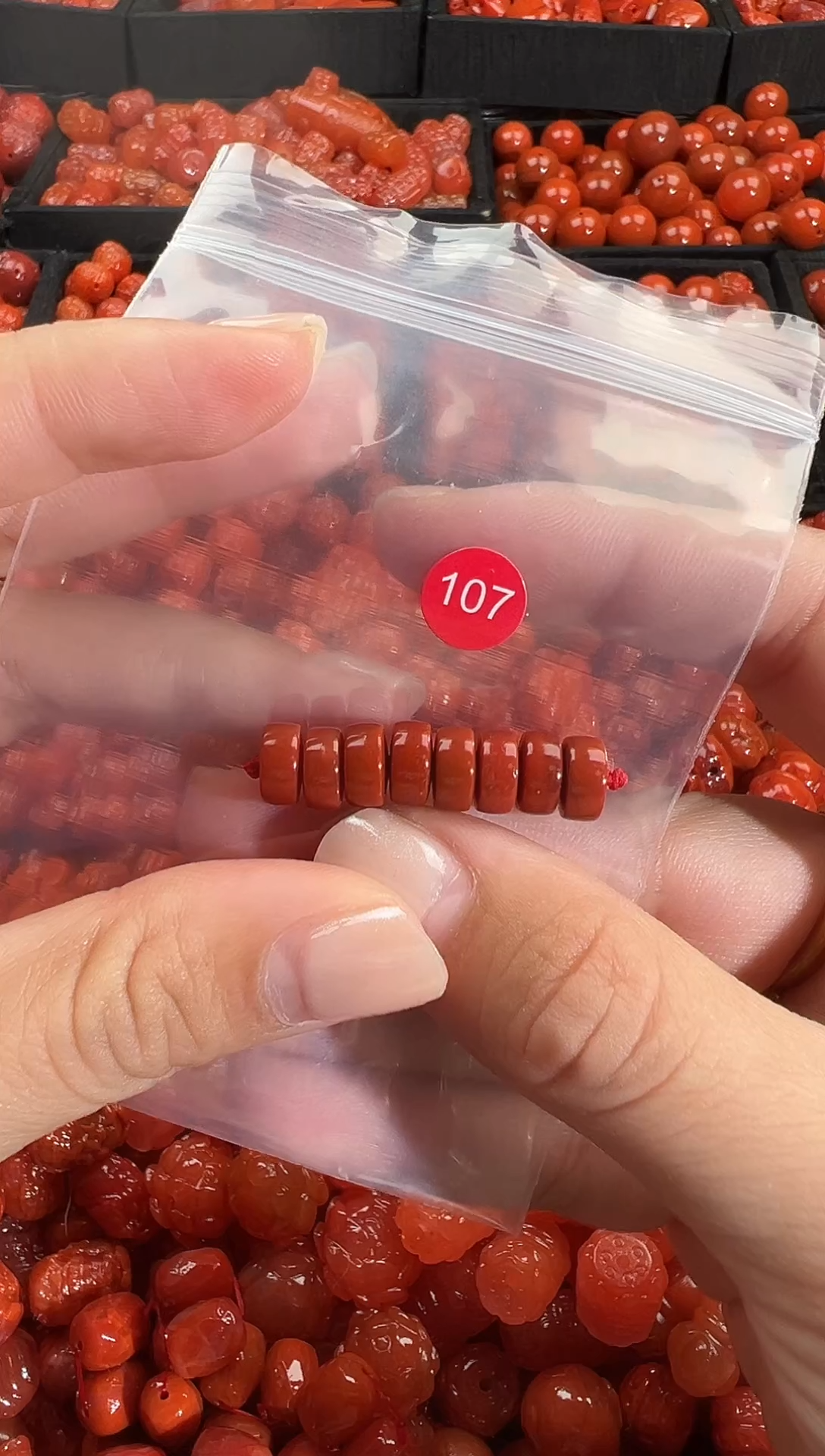 颈饰未镶嵌南红玛瑙1