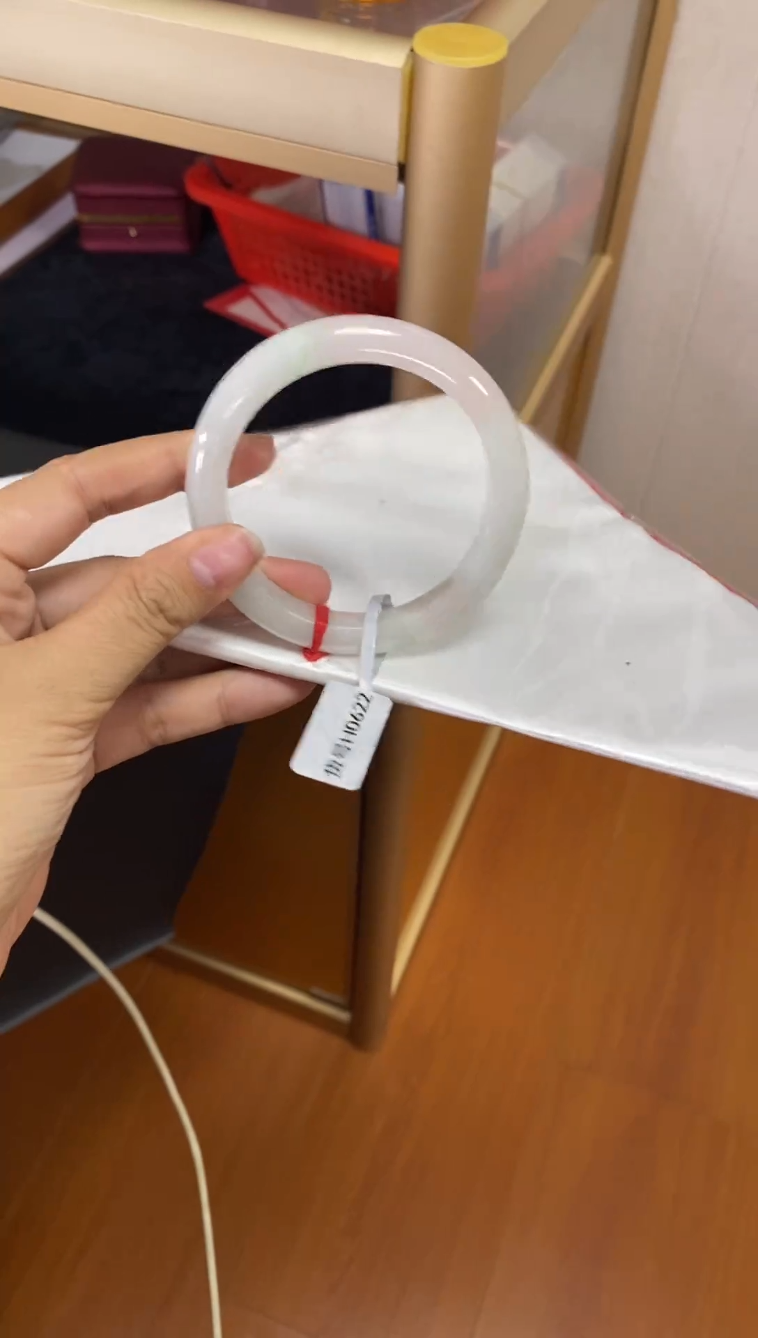 未镶嵌手镯翡翠手镯