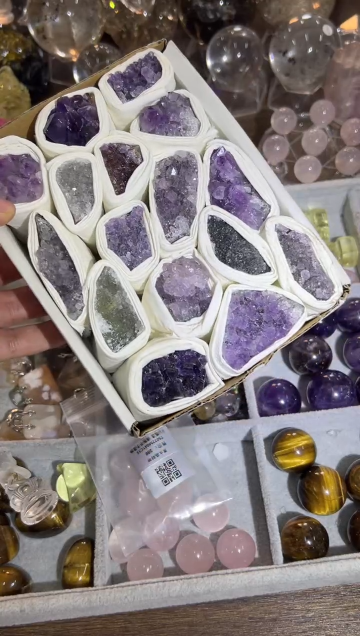 水晶摆件未镶嵌M411 一盒