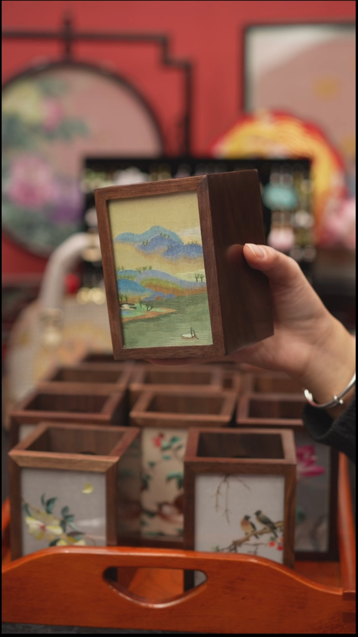 刺绣S****y非遗绒花手工饰品