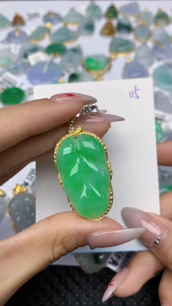 【闪购商品】翡翠颈饰18K金镶嵌 天然翡翠A货