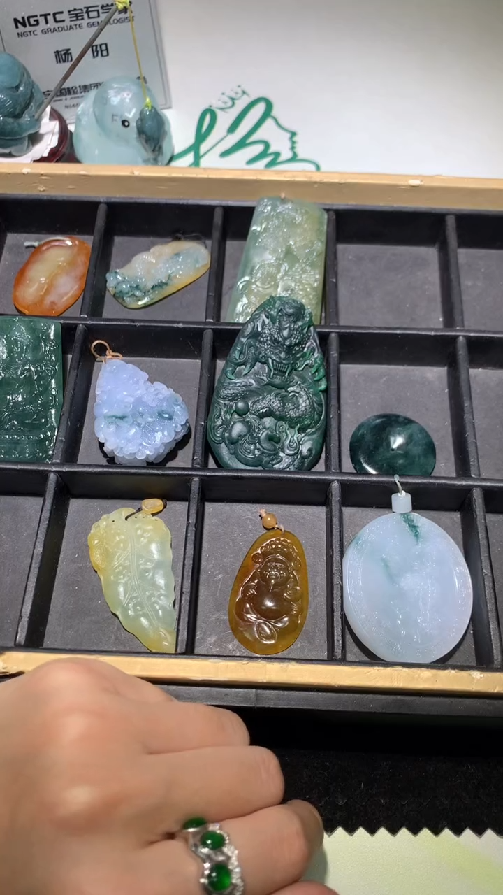 未镶嵌定制翡翠悲****~-毛货不退不换-