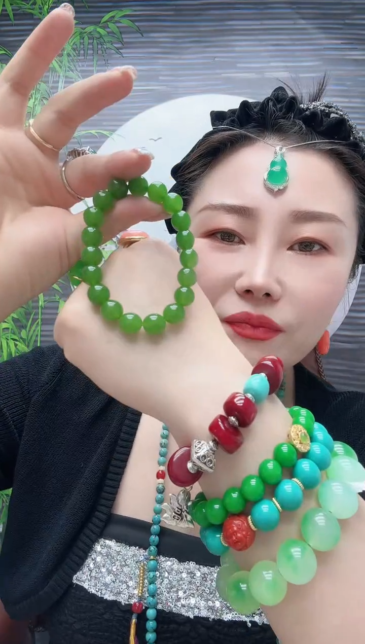 高货乌兰海菠菜绿手串卡10