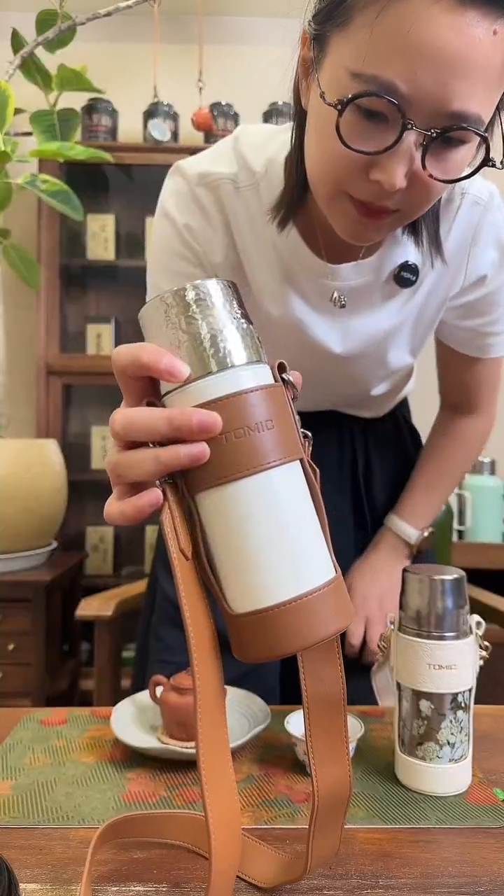 420ml陶瓷内胆锤纹焖茶杯+半包杯套