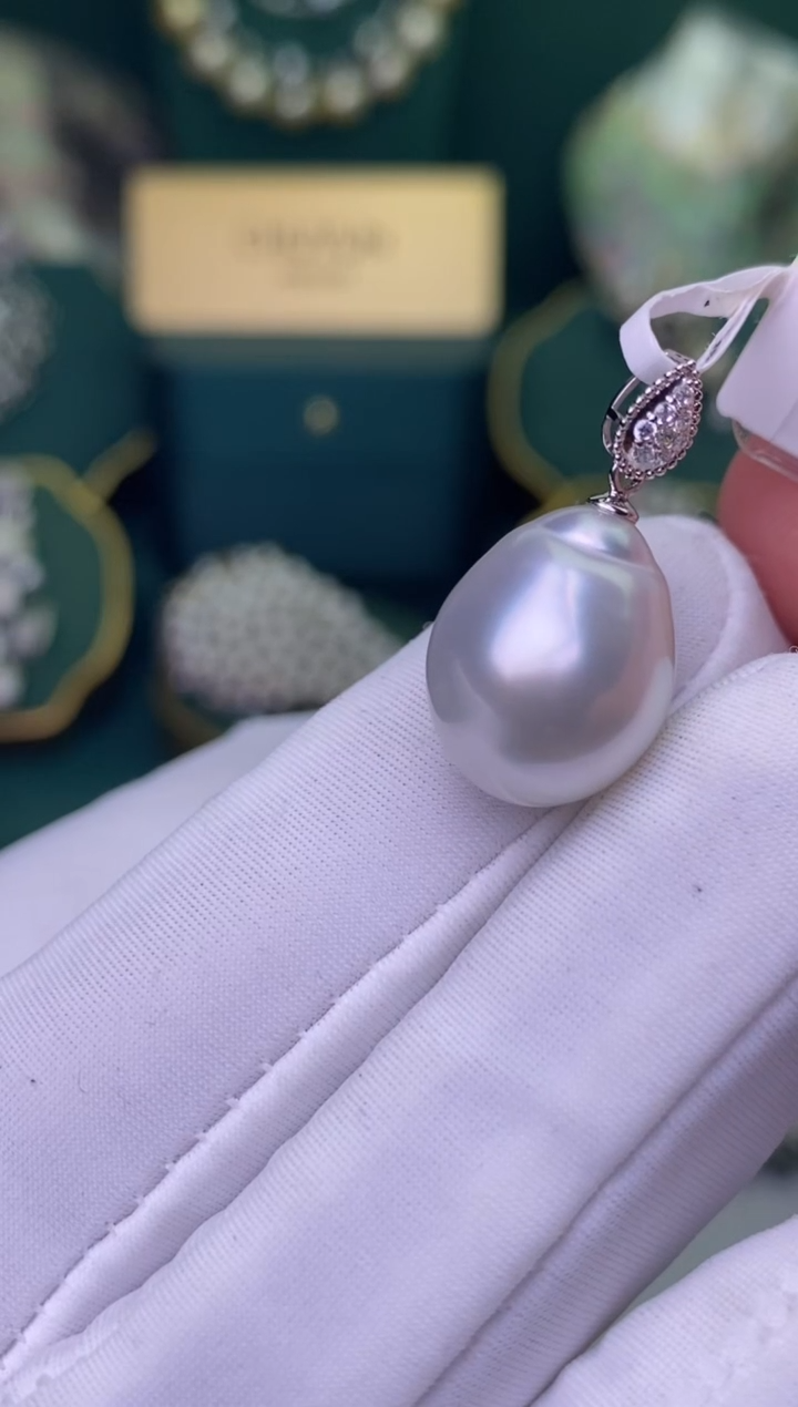 【闪购商品】海水珍珠颈饰18K金镶嵌1