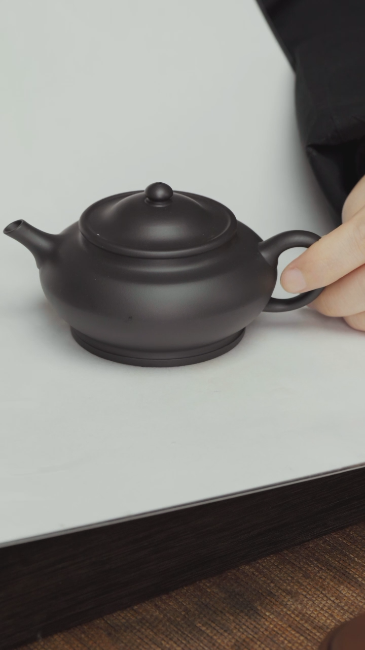 【闪购商品】紫砂茶壶紫泥-还原烧-半手-合欢-150cc