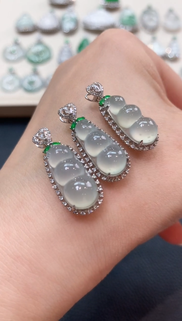 翡翠18K金镶嵌吊坠(不含链)b25多样性一件发货母亲节礼物