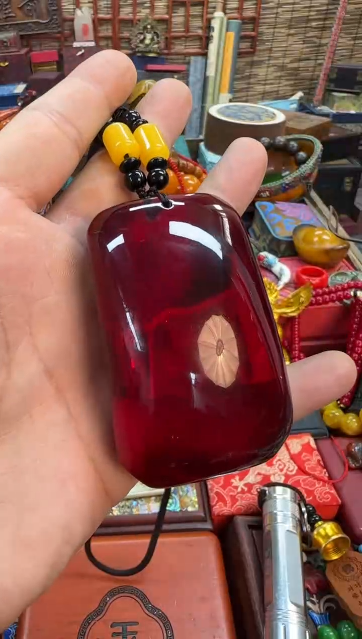 【闪购商品】蜜蜡裸石未镶嵌推荐好物如图所示