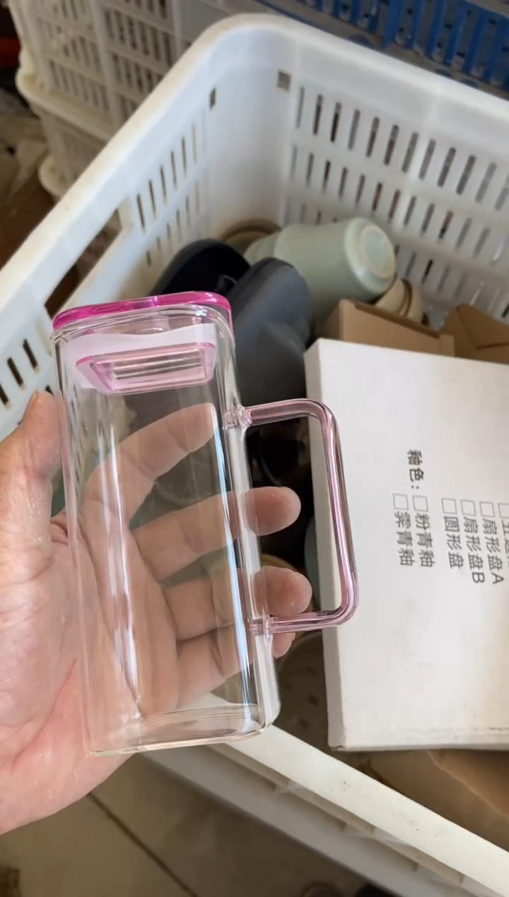 无运费险有瑕疵的摄影的产品有使用过的痕迹有点脏介意勿拍