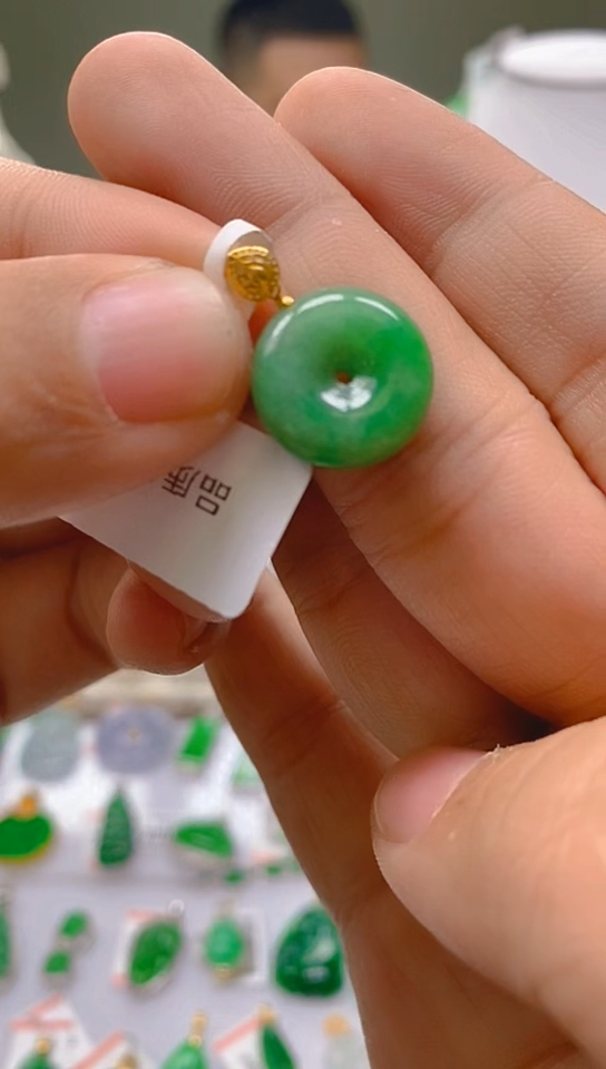 【闪购商品】翡翠颈饰18K金镶嵌新号开播，全场乱卖